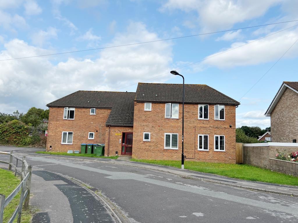 LOT 180 AUCTION 244 FREEHOLD BLOCK OF FOUR FLATS FOR INVESTMENT